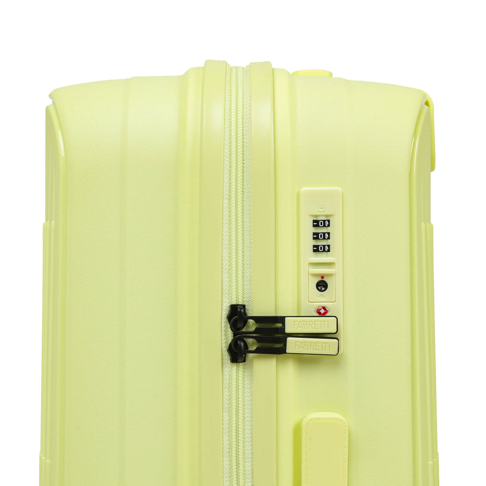 Чемодан средний (М) полипропилен "Fabretti"
