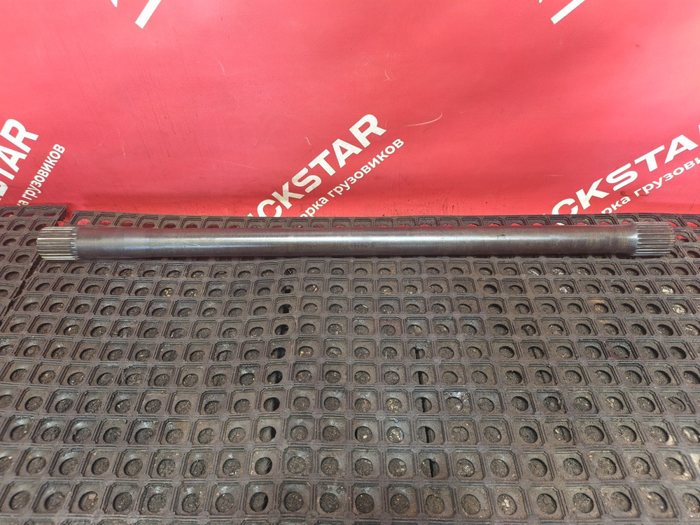 Полуось задняя