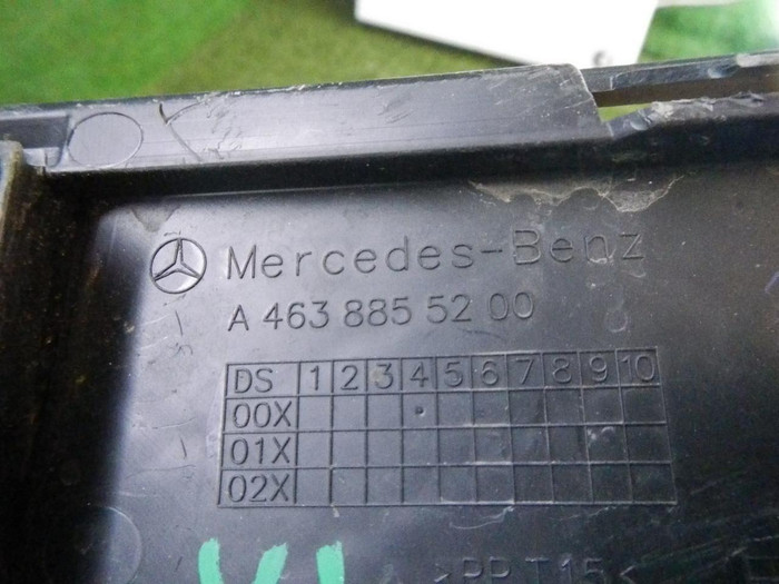 Решетка переднего бампера правая Mercedes G W463 (2018-н.в.)