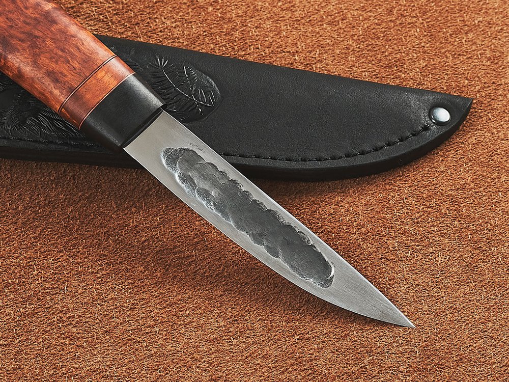 Малый шкуросъемный нож "Якут" с кованым долом, рукоять мореная карельская береза