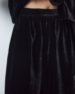 Комплект: блуза и брюки из шелкового бархата черный