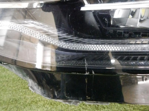 Фара левая BMW X7 G07 (2019-2022) LED