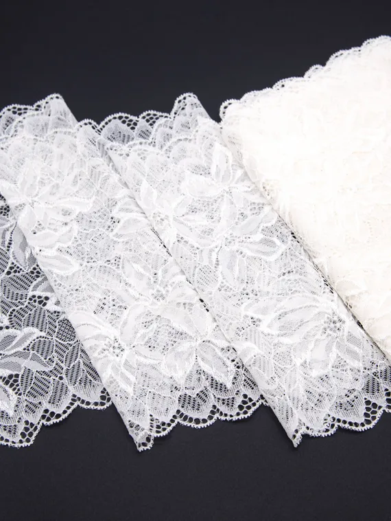 03-209 Кружево эластичное 23 см, айвори