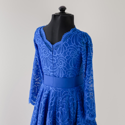 платье для танцев с гипюром