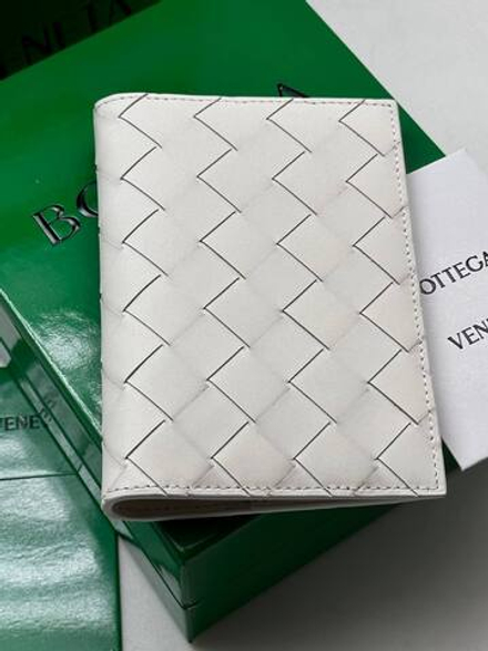 Обложка для паспорта Bottega Veneta