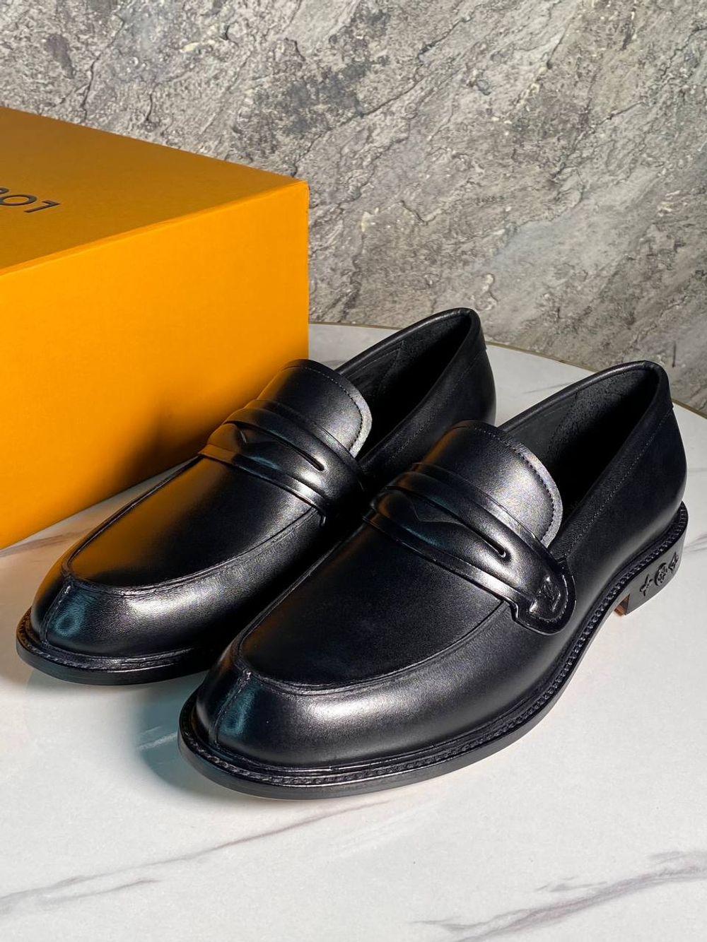 Лоферы Louis Vuitton