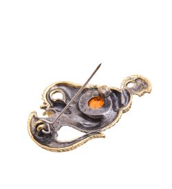 AM-3433 Брошь «Дракон Хранитель» (латунь, янтарь)
