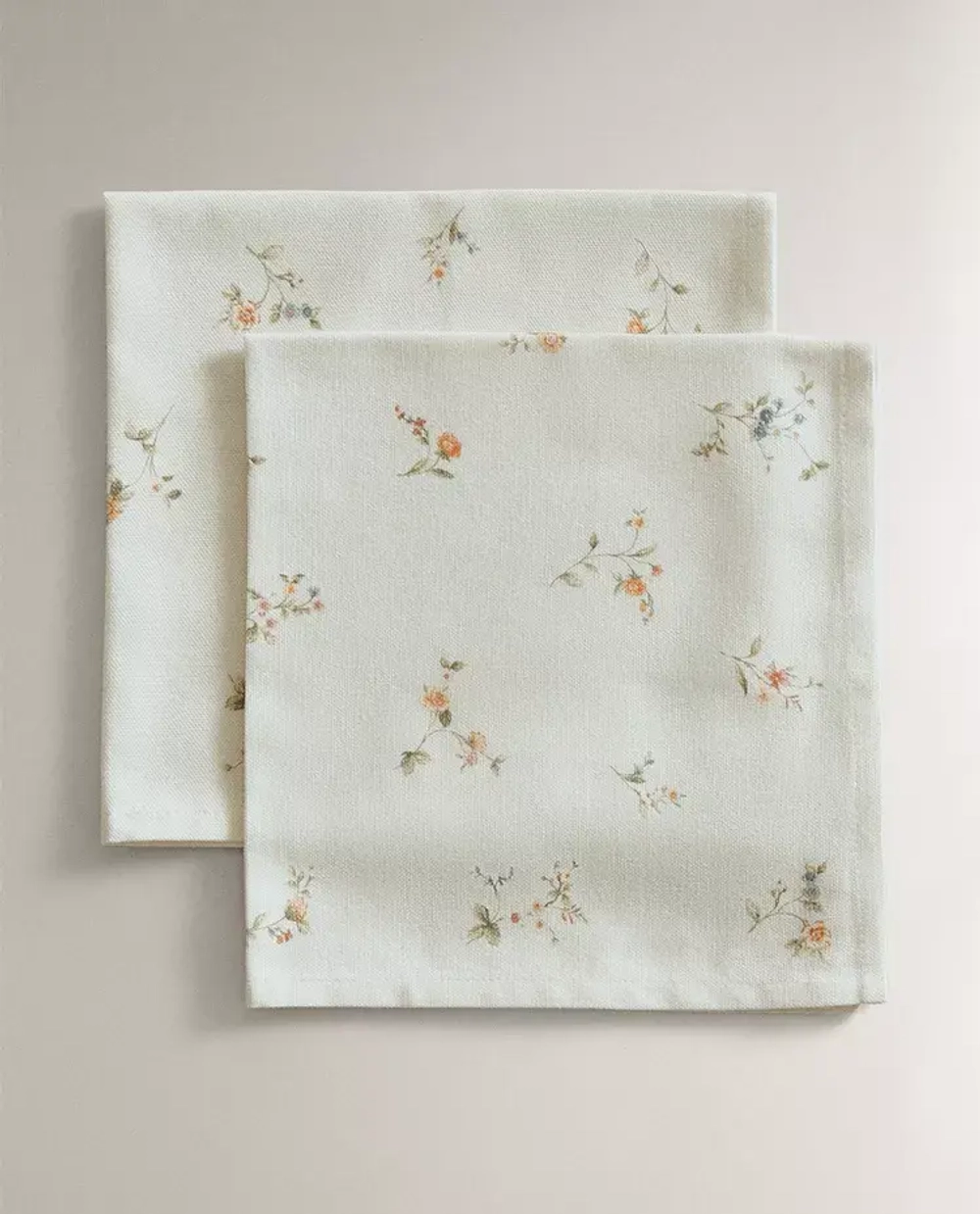 ZARA HOME САЛФЕТКА С МЕЛКИМ ЦВЕТОЧНЫМ ПРИНТОМ (НАБОР ИЗ 2 ШТ.), ЭКРЮ