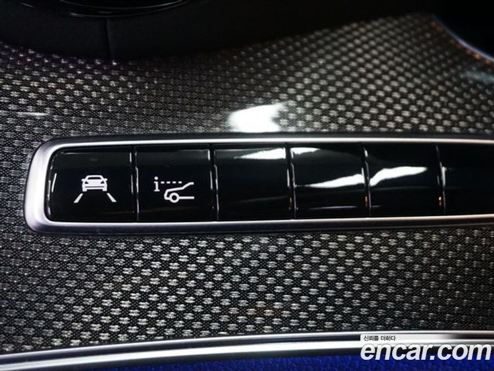Mercedes-Benz CLS-Class C257 CLS300d AMG Line (01.2020)