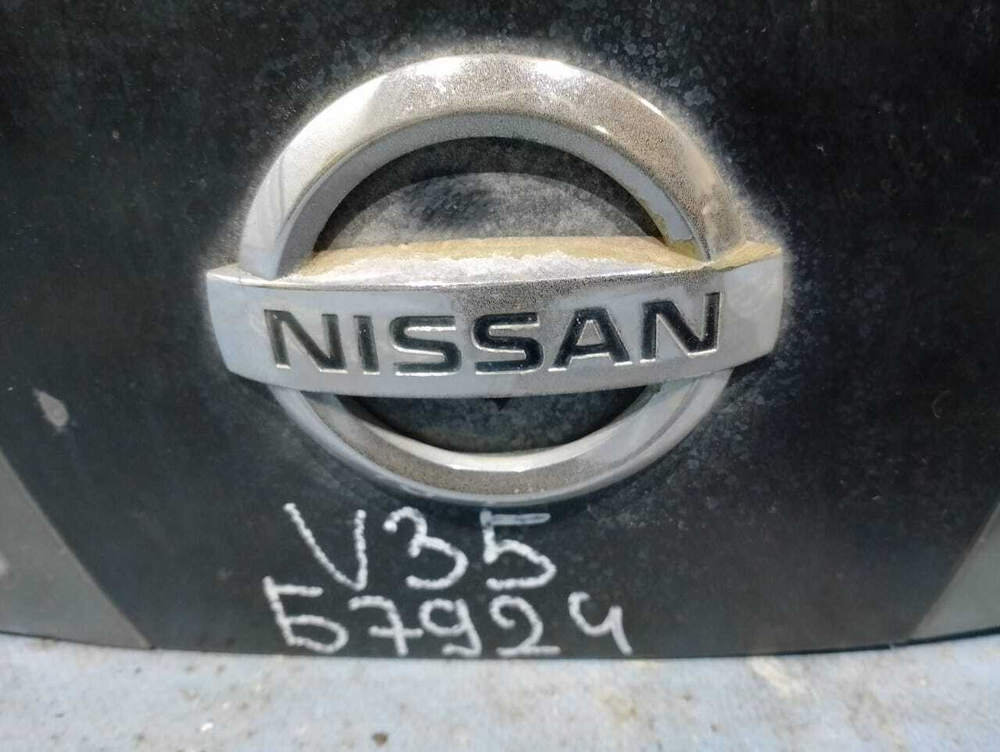Решетка радиатора NISSAN SKYLINE 2001-2004
