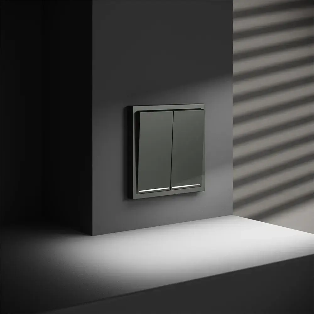 Проходной переключатель встраиваемый VOLTUM S70 двухклавишный 10А, (титан)