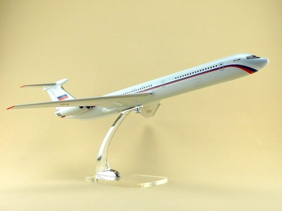 Модель самолета Ил-62М (М1:100, СЛО Россия)