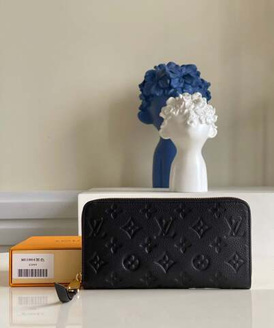 Louis Vuitton Zippy Wallet