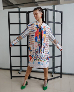 Пальто «Латтрелла», по мотивам зарисовок из Псалтири Латтрелла, 14 век