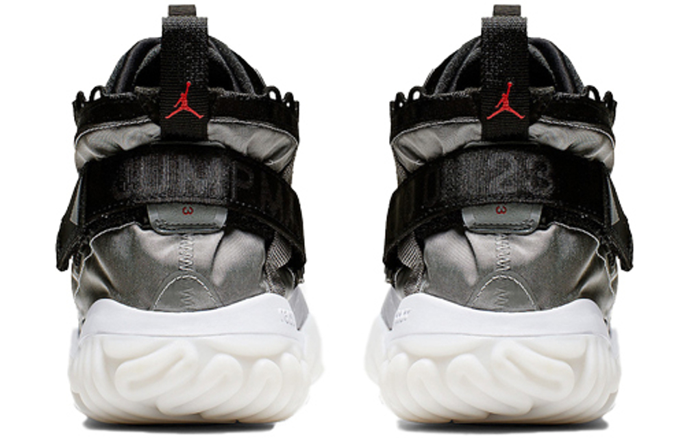 Кроссовки Air Jordan Proto React Metallic Silver
