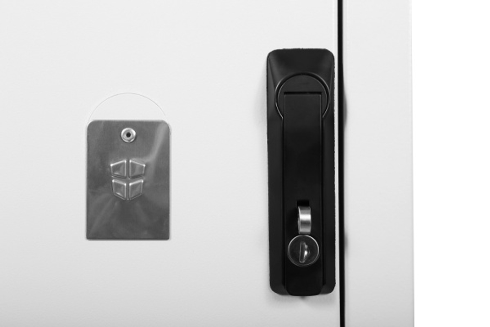 Шкаф напольный 19", 24U ЦМО ШТВ-1-24.7.9-43АА