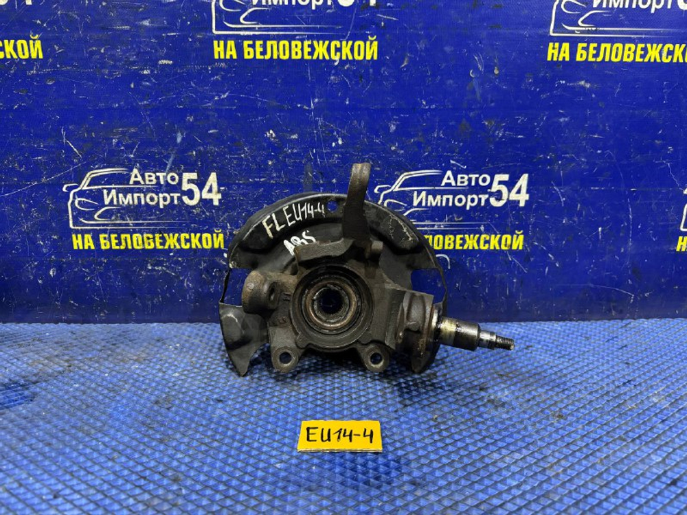 Ступица передняя левая NISSAN BLUEBIRD 1997