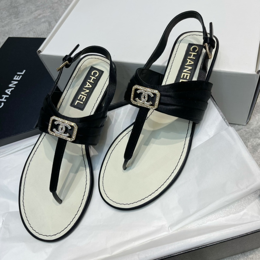 Chanel Slides