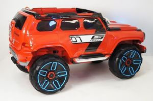 Детский электромобиль River Toys MERC E333KX красный