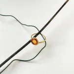 Кольцо тонкое с кругом, коньячный янтарь, позолота