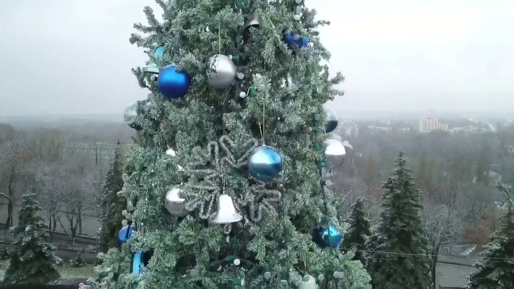 Уличная елка ствольная "Альпийская изумрудная" (пвх бело-зелёная) 12 м