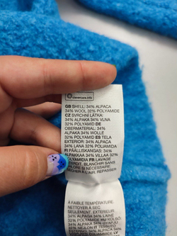 Джемпер Stockholm Atelier красивого цвета 46 размер