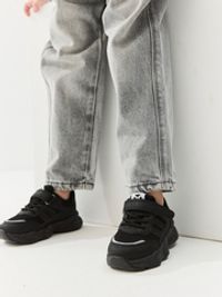 Кроссовки "Уголь" с двойной шнуровкой