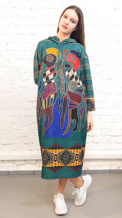Платье с капюшоном "Четыре фигуры", по мотивам картины Василия Кандинского "Четыре фигуры на трех квадратах"