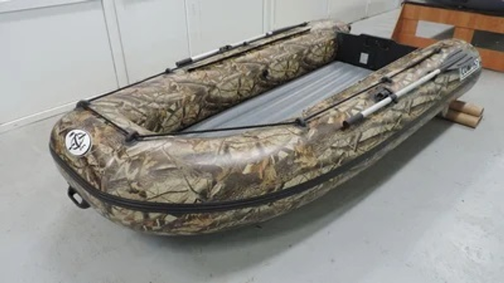 Лодка ПВХ COMPAS 325E