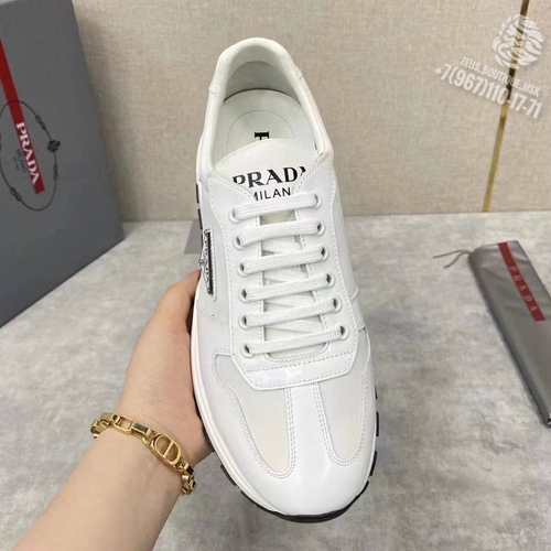 Кроссовки Prada