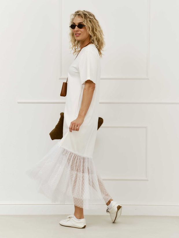 Платье трикотажное макси,с воланом из сетки, молочный