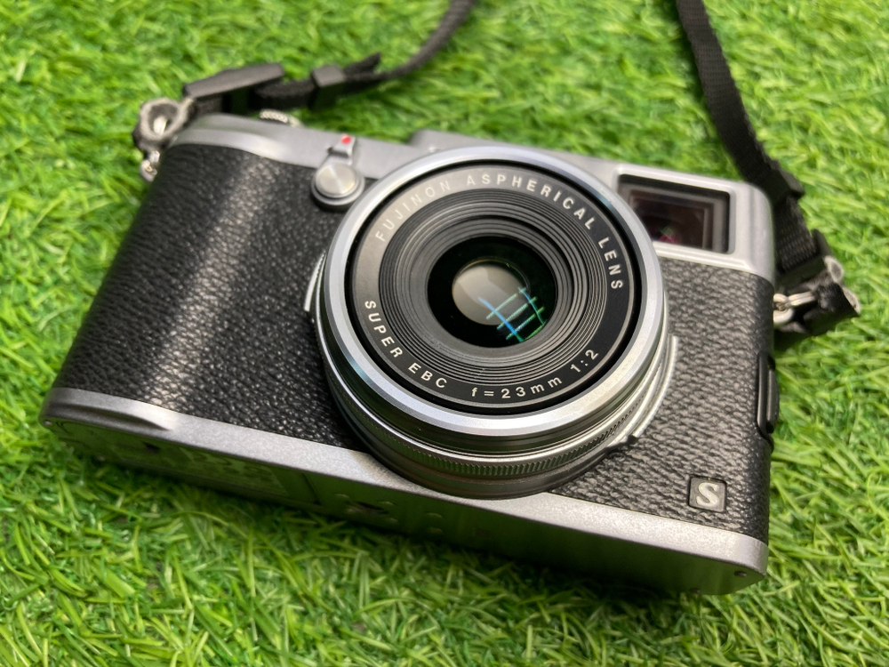 FujiFilm X100S