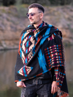 Палантин теплый с орнаментом Навахо