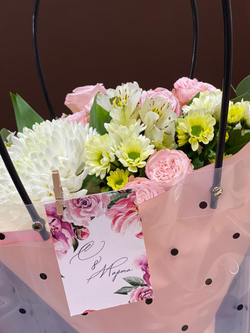 Букет 8 Марта М-31