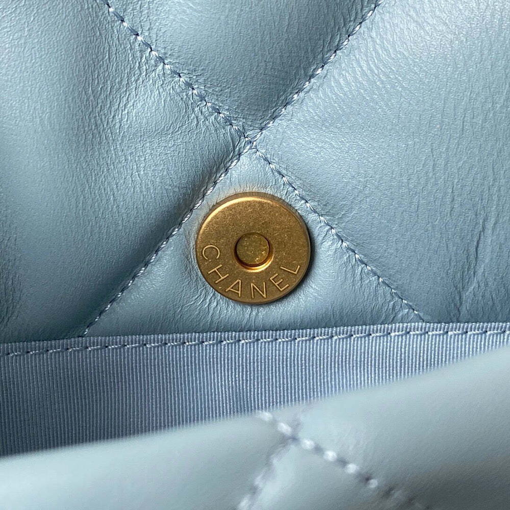 Chanel 19 Large 30 cm