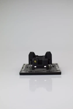 Выключатель одноклавишный черный