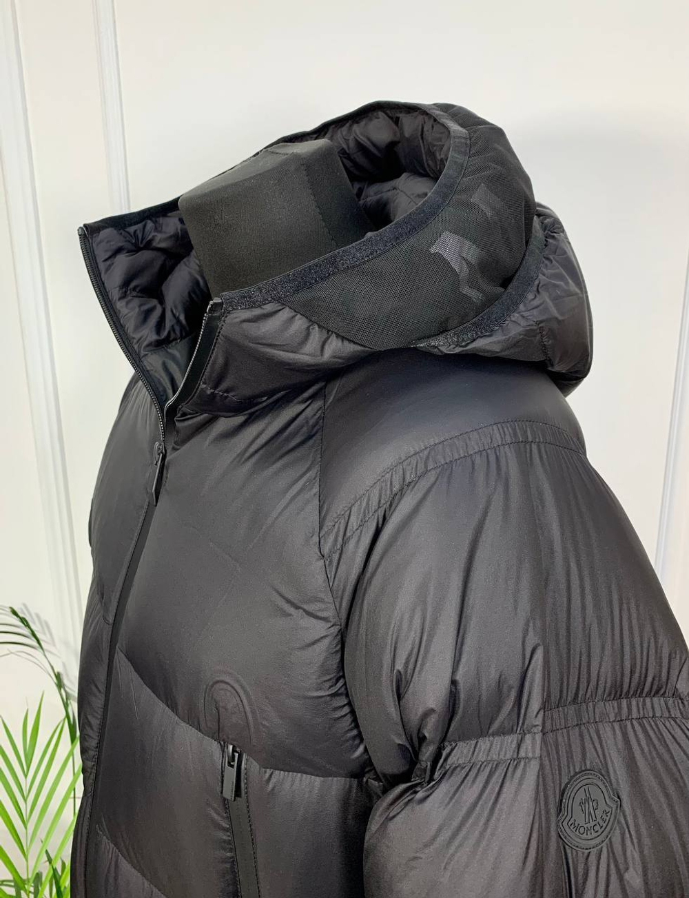Пуховик Moncler