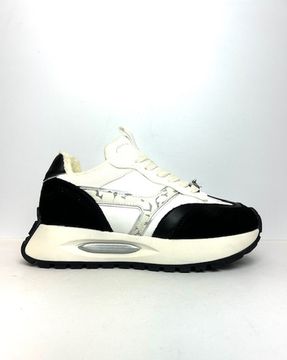 Кроссовки женские