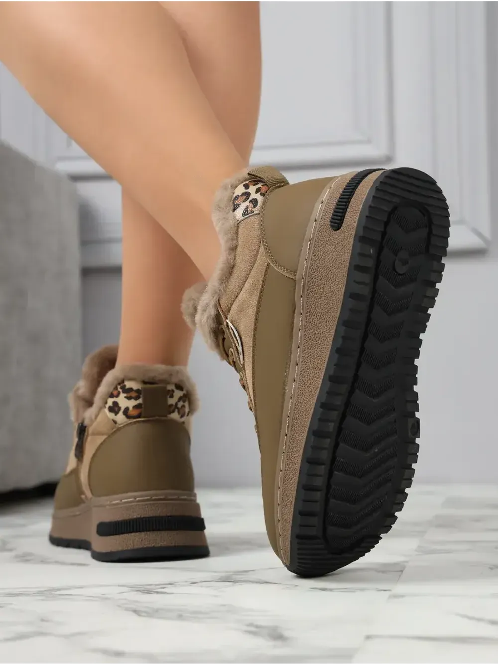 Кроссовки зимние