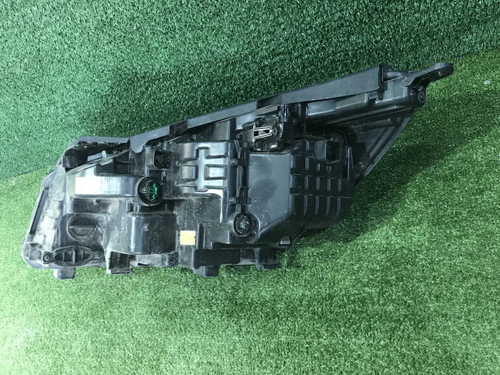 Фара правая Kia Sorento 3 UM Prime (2017-2020) LED (В пленке)
