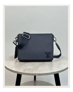 Сумка-мессенджер Louis Vuitton, арт. 477576888