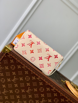 Louis Vuitton Zippy Wallet