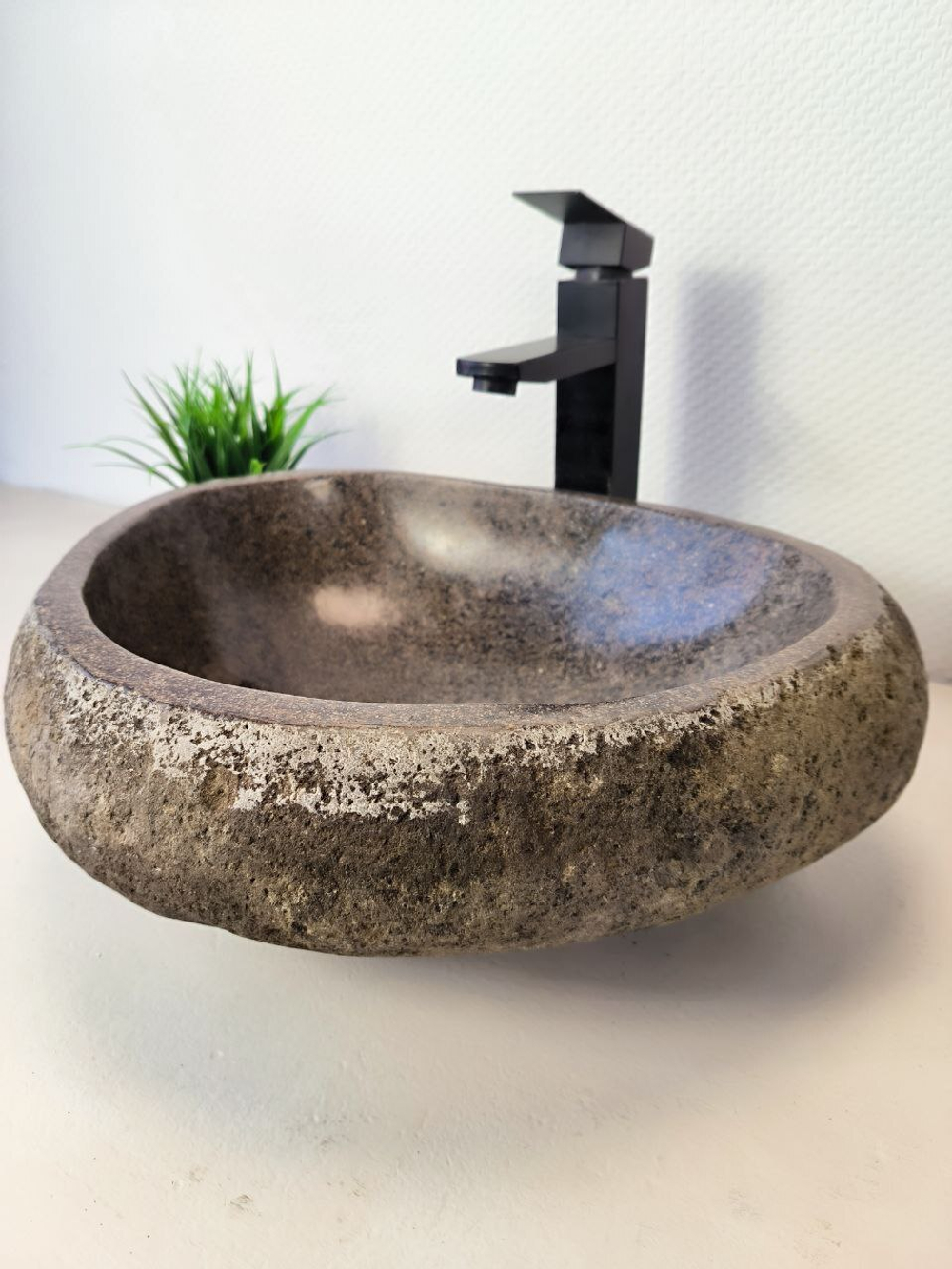 Раковина из речного камня RS-65959 46х37х15 из натурального камня