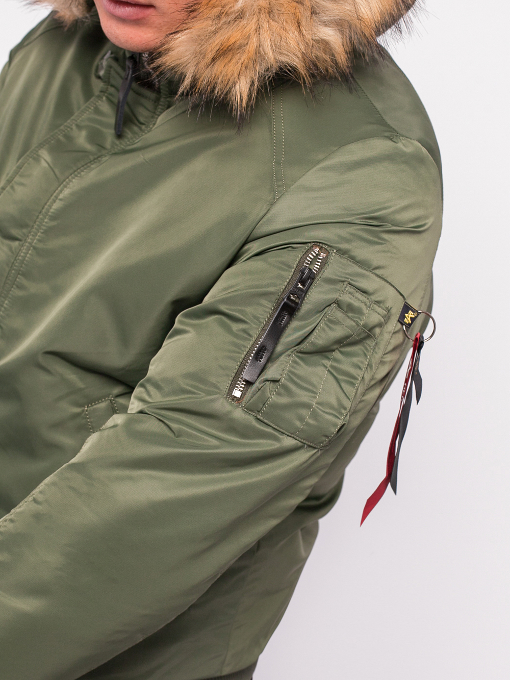 Утепленный бомбер LA-1285 Alpha Industries Зеленый JL