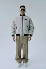 Бомбер VNVA бежевый