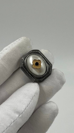 Накладка на пуговицу с «жемчугом»