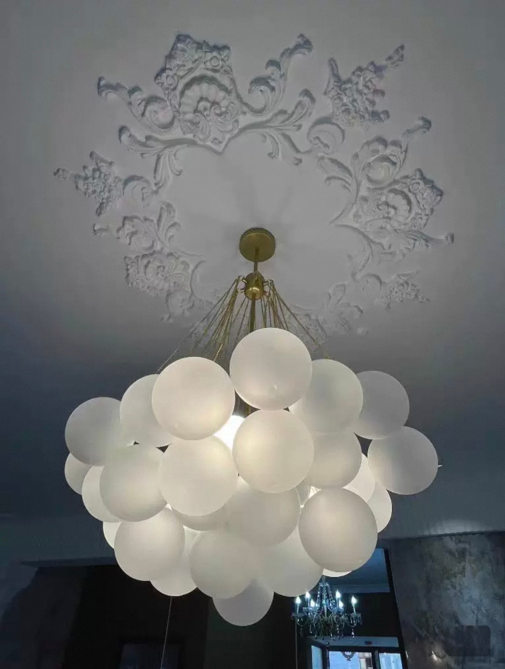 Pendant design lamp Cloud by Apparatus (gold)