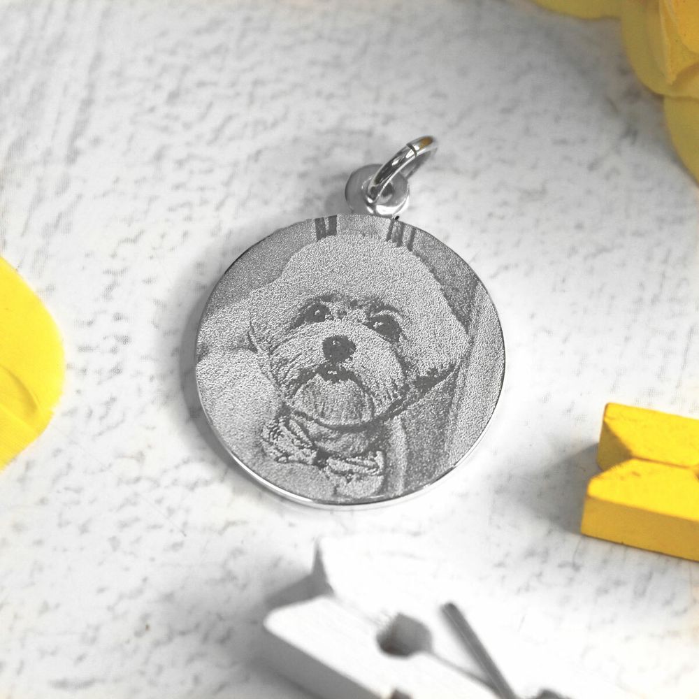Серебряный кулон с гравировкой фото на заказ