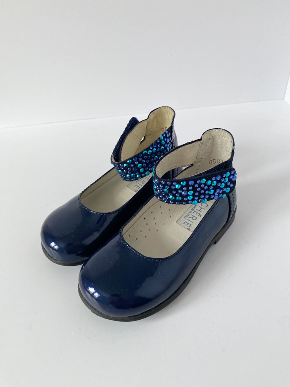 Новые лаковые туфли Cherie, 22