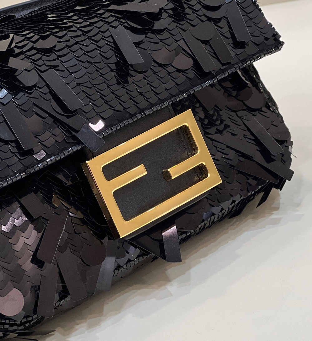 Fendi Baguette 19 cm